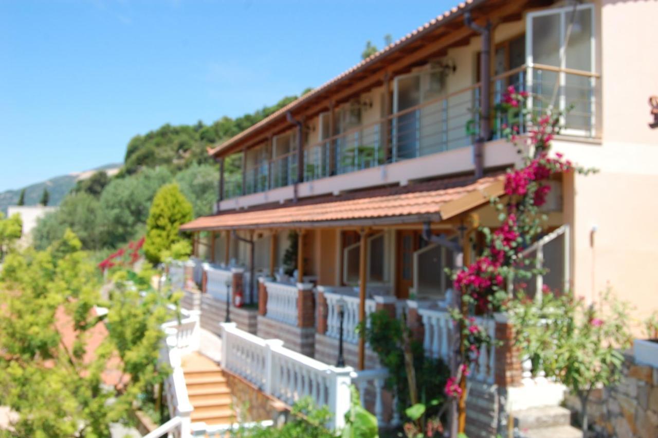 Hotel Ramosaco, Radhime, Vlore Dış mekan fotoğraf